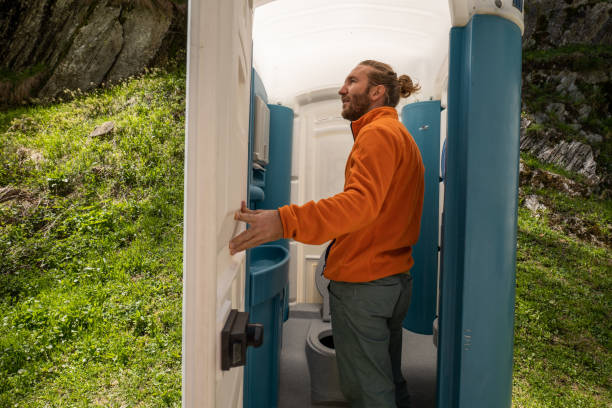 Best Best portable toilet rental  in Pinecrest, FL