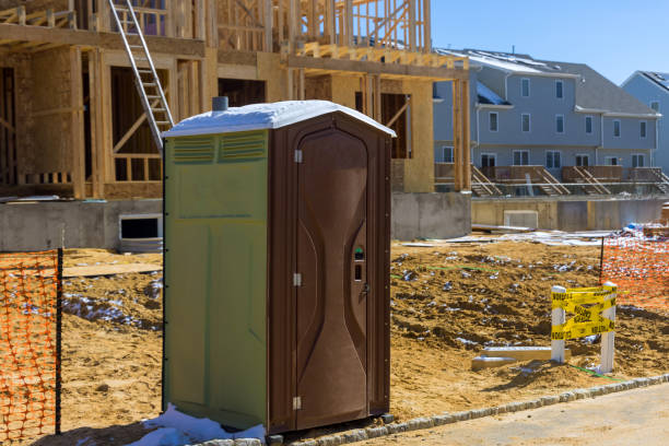 Portable Toilet Options We Offer in Pinecrest, FL