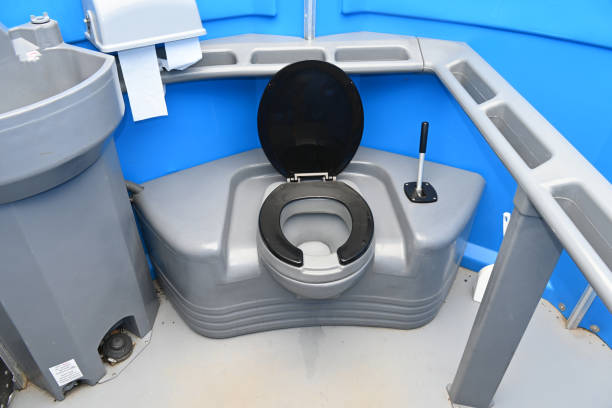 Best Emergency porta potty rental  in Pinecrest, FL